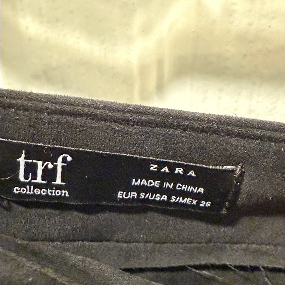 Zara Black Mini Skirt with tie detail - Picture 2 of 4